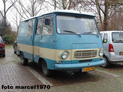 peugeot J7 1978 nijmegen.JPG