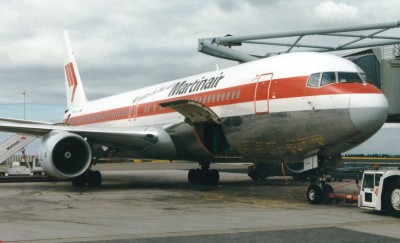 martinair boeing 767 schiphol 1998.jpg