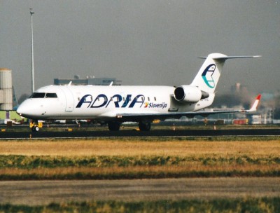 Adria Canadair Regional Jet CRJ 200 schiphol 1999.jpg